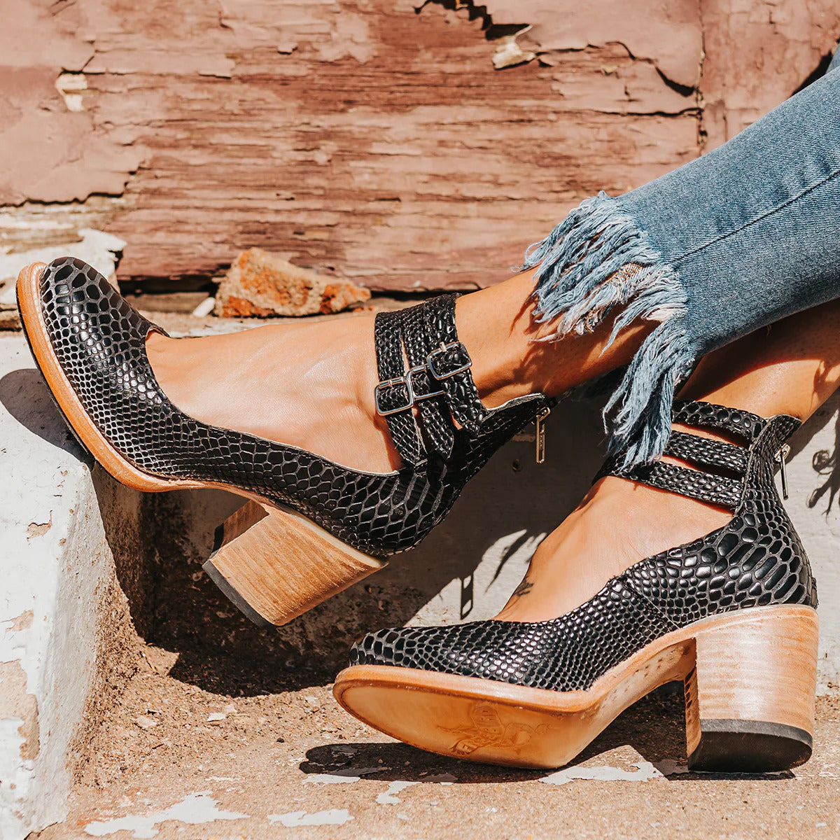 Black Snake Leather / 43