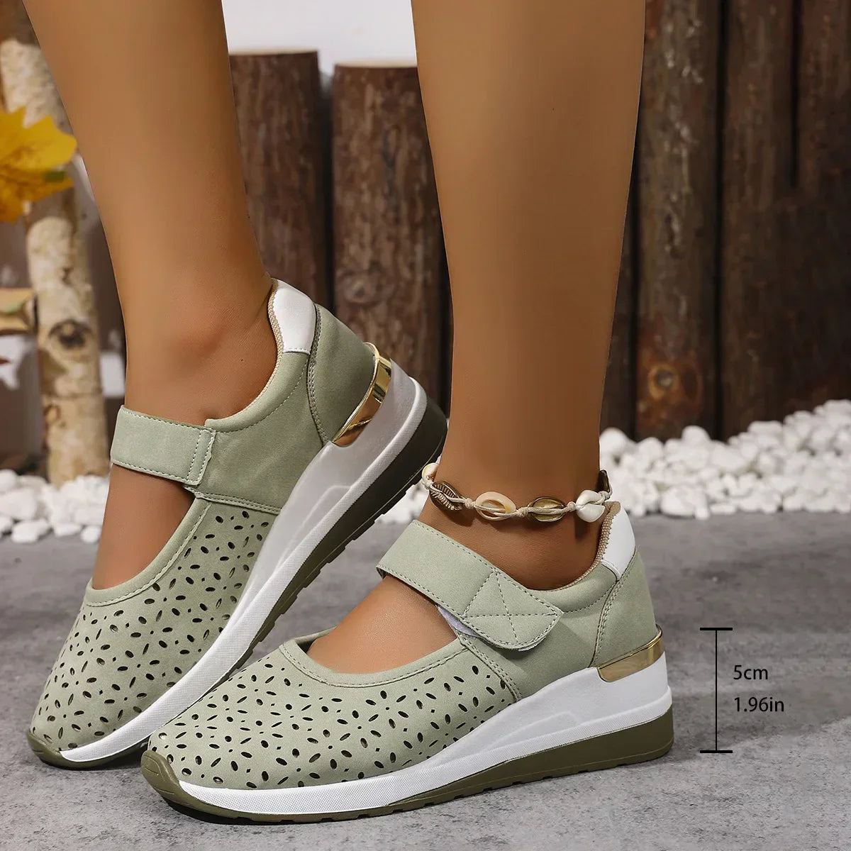 Mint green / 13