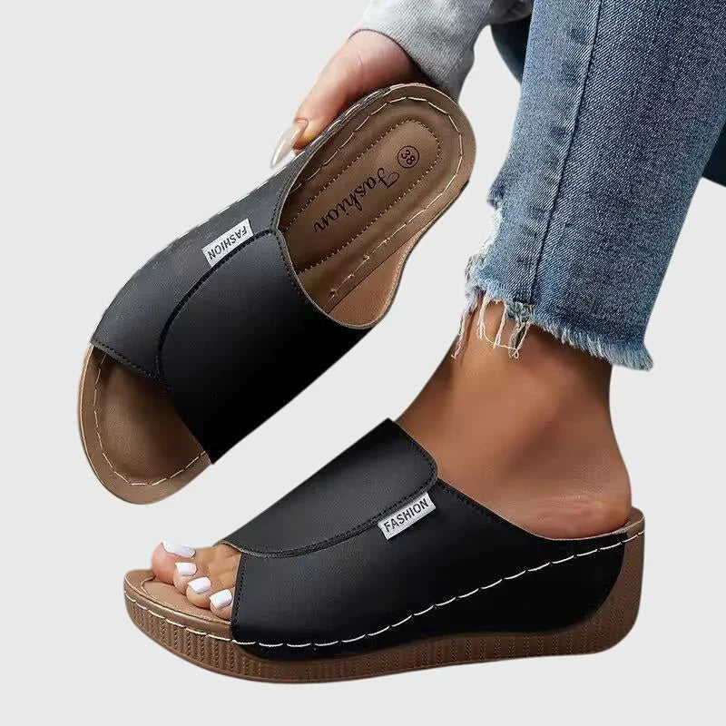 Black / 12
